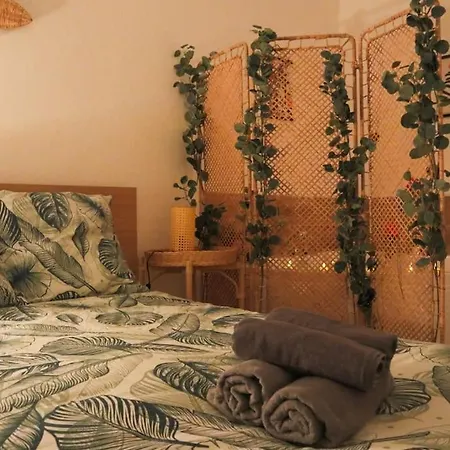 Le Cocon Fleuri, Proche Centre アパート *