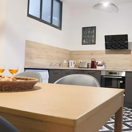 アパート Le Cocon Fleuri, Proche Centre ミュルーズ