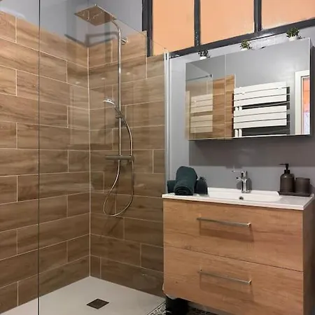 Le Cocon Fleuri, Proche Centre