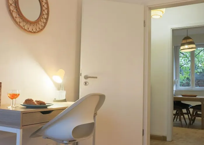 Le Cocon Fleuri, Proche Centre 아파트 *